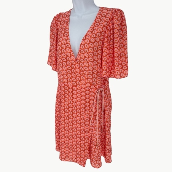 NWT Alice + Olivia Sandra Floral Wrap Mini Dress | Sz 4 | English Rose Pink - Picture 9 of 16